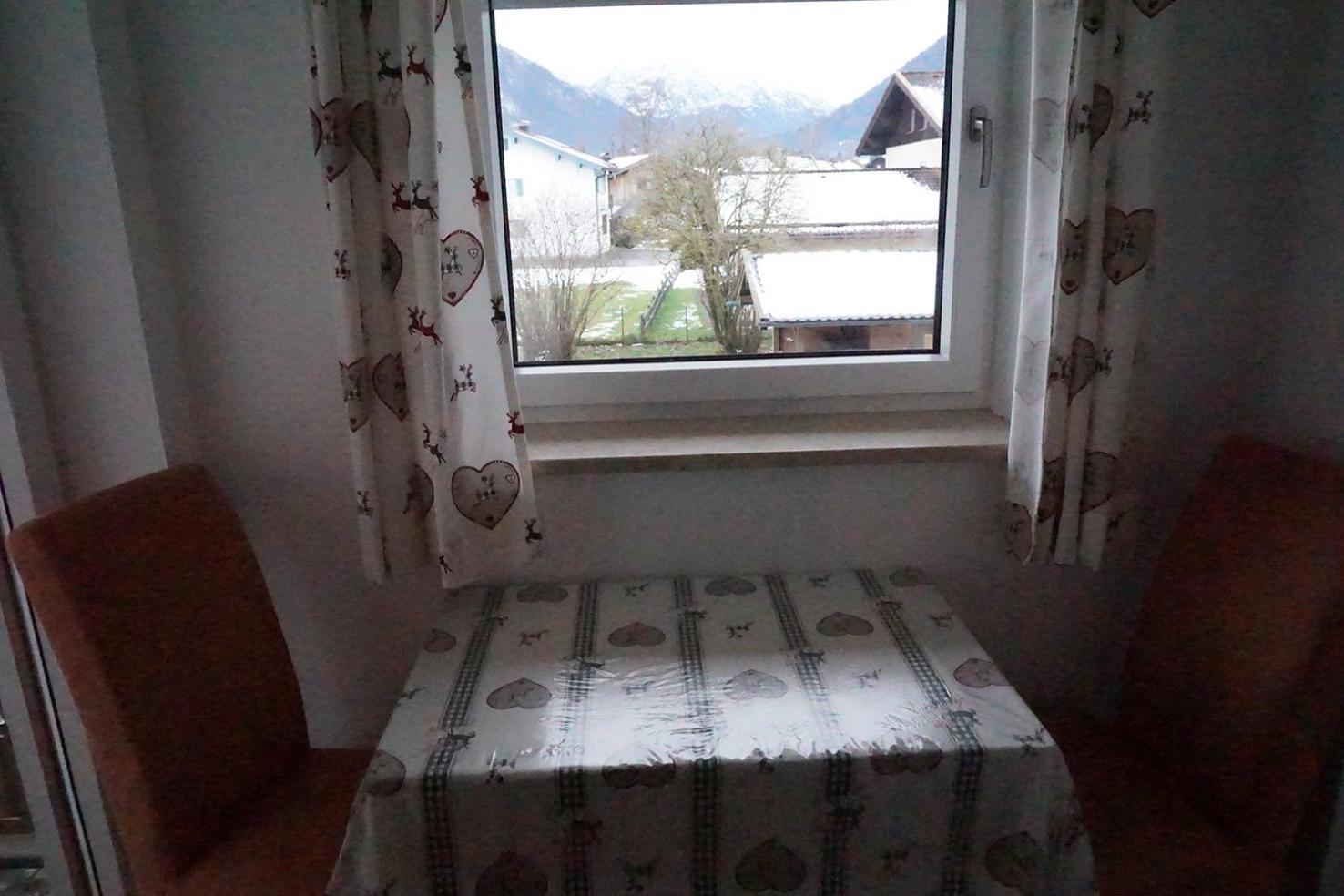 Haus Alpenblick Inkl. Chiemgaukarte Apartment โรพอลดิง ภายนอก รูปภาพ