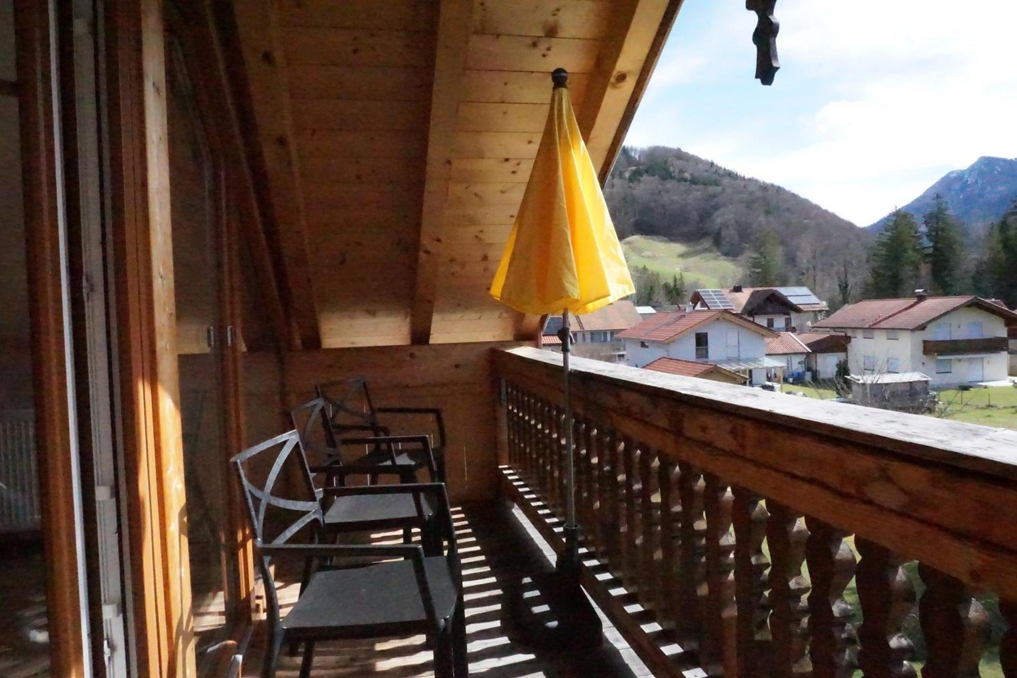 Haus Alpenblick Inkl. Chiemgaukarte Apartment โรพอลดิง ภายนอก รูปภาพ